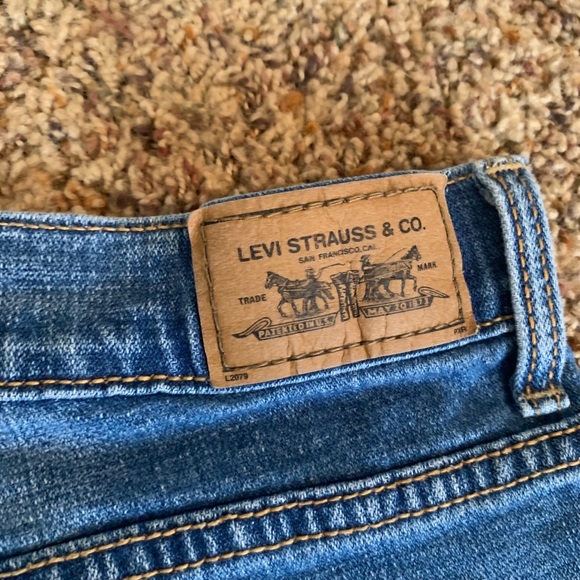 Levi denim shorts - Picture 5 of 5